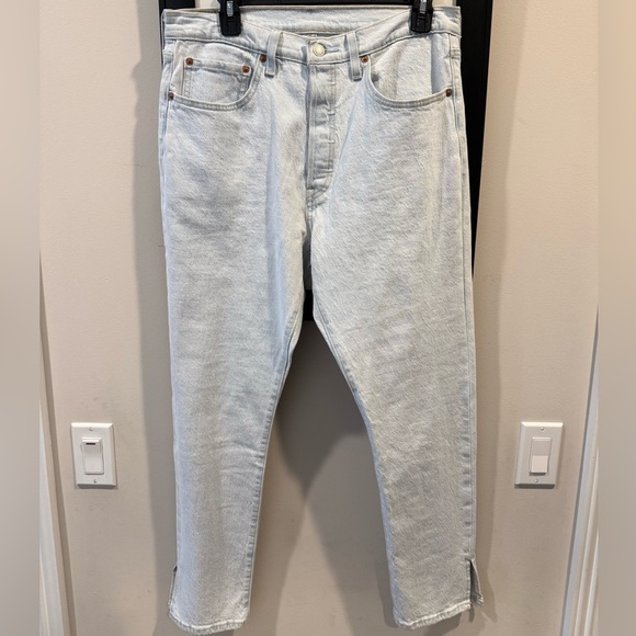 Levi's Women Light Blue Straight Skinny Jeans W30 L28 - Picture 1 of 6